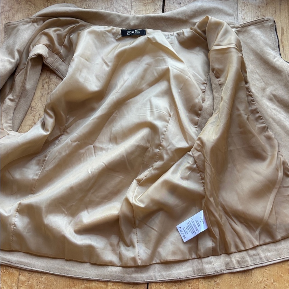 Miss Me Beige Sleeveless fringe vest size small - Picture 7 of 9